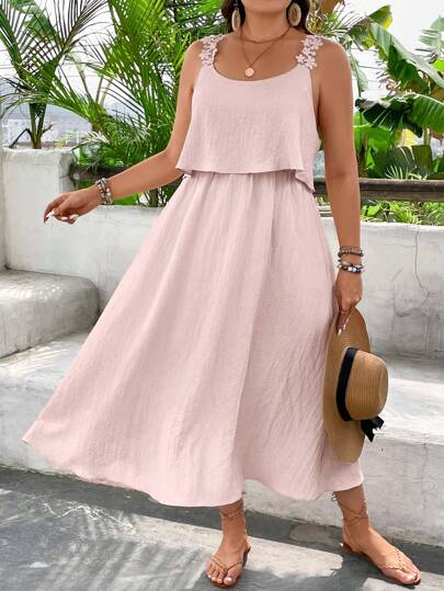 Vestido Plus Size com Alças Finas e Laço – Leveza e Estilo Casual