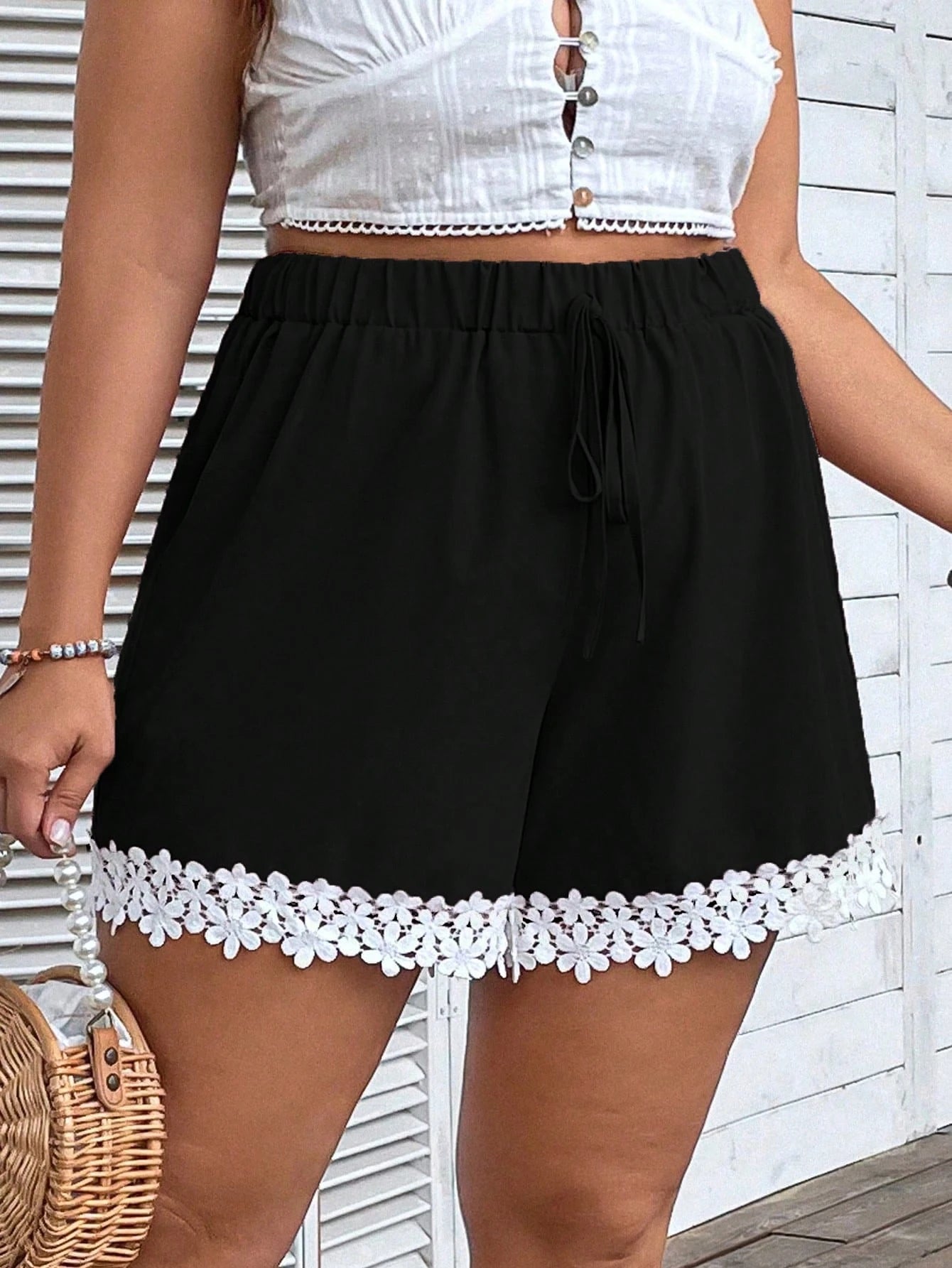 Short Plus Size Noir Broderie