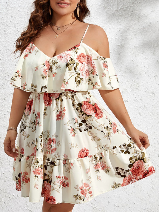 Vestido Plus Size Floral com Ombro Frio e Bainha com Babados