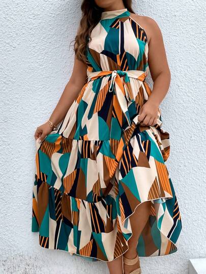 Vestido Plus Size Floral Longo com Cinto e Babados