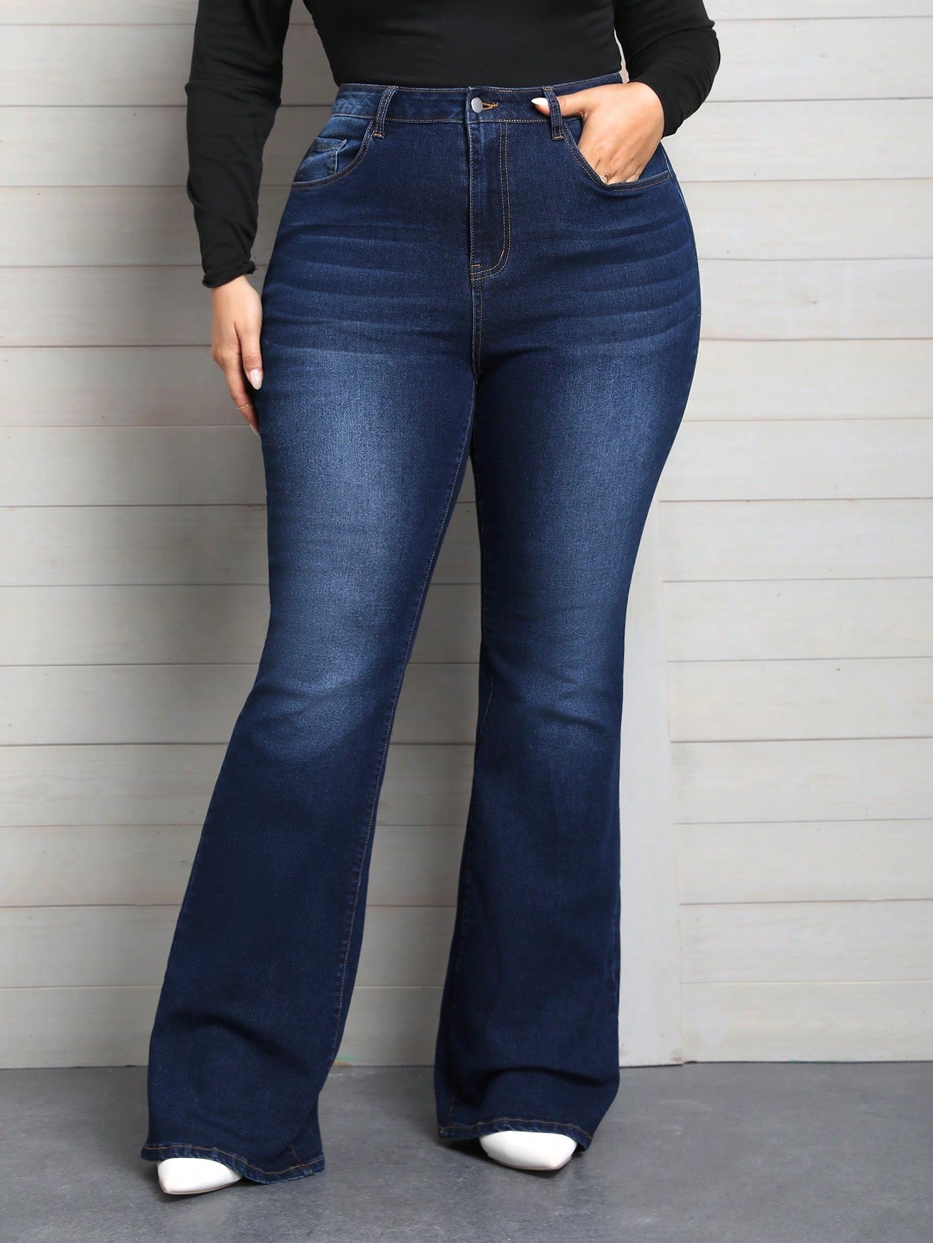 Calça Jeans Flare Plus Size