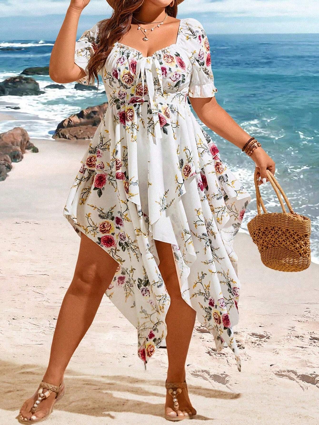 Vestido  Floral Frente Assimétrica Plus Size