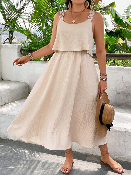 Vestido Plus Size com Alças Finas e Laço – Leveza e Estilo Casual
