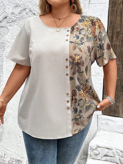 Camisa Floral em Botões Plus Size