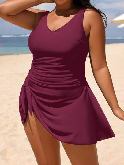 Maiô Plus Size de Amarração Lateral e Franzido
