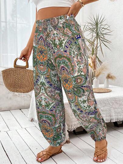 Calça Jogger Plus Size com Estampa Paisley