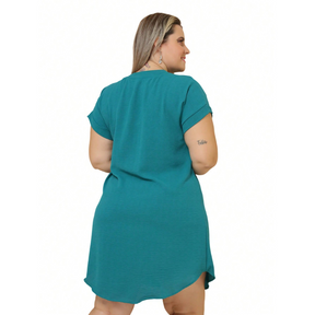 Vestido Curto liso Plus Size Manga Curta Gola V