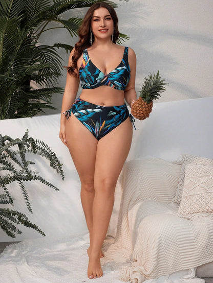 Biquini Plus Size Estampa Tropical Cordão Lateral