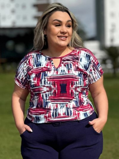 Blusa Plus Size Essência de Elegância
