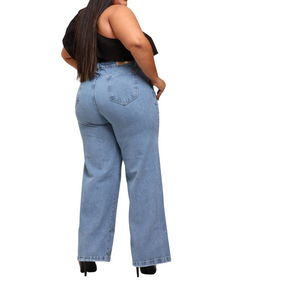 Calça Jeans Plus Size  Azul Claro Rasgadinha