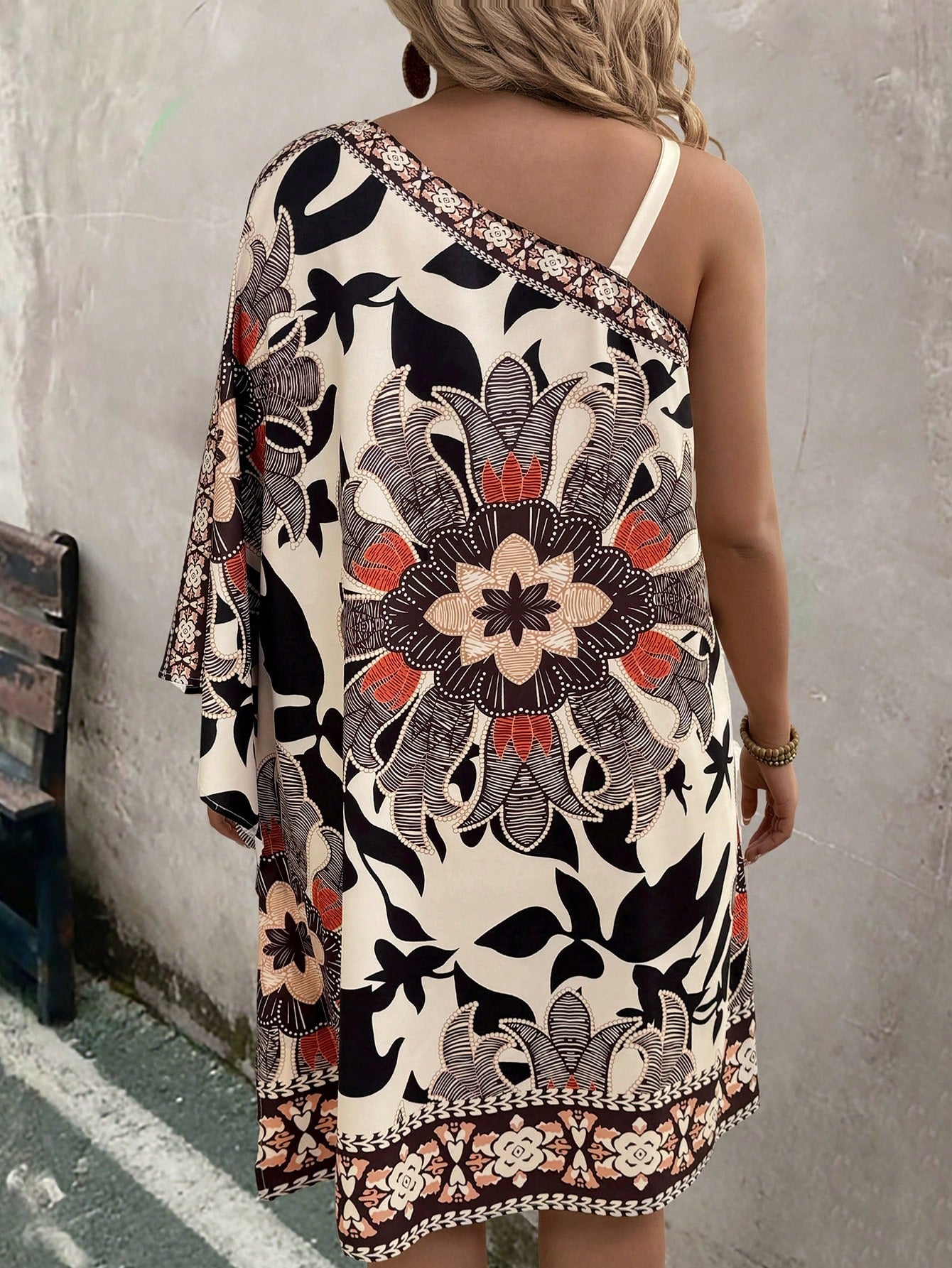 Vestido Plus Size Évora Essence