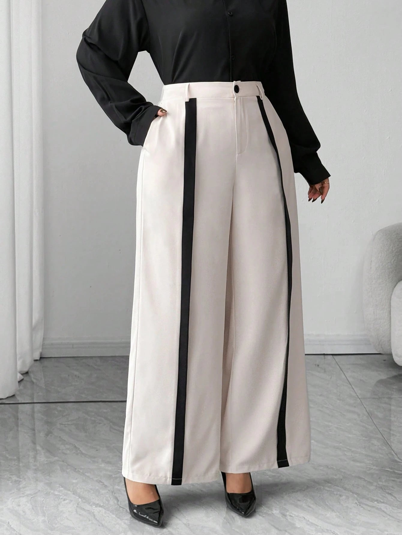 Calça Plus Size Valença Signature