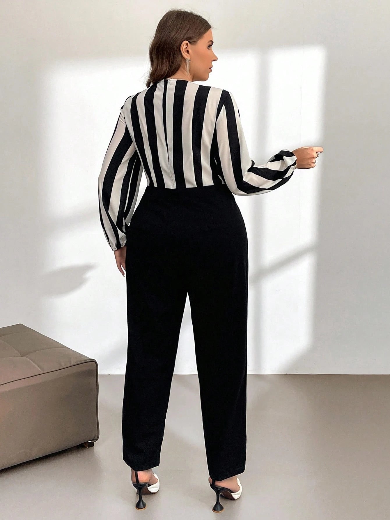 Macacão Plus Size Monarque