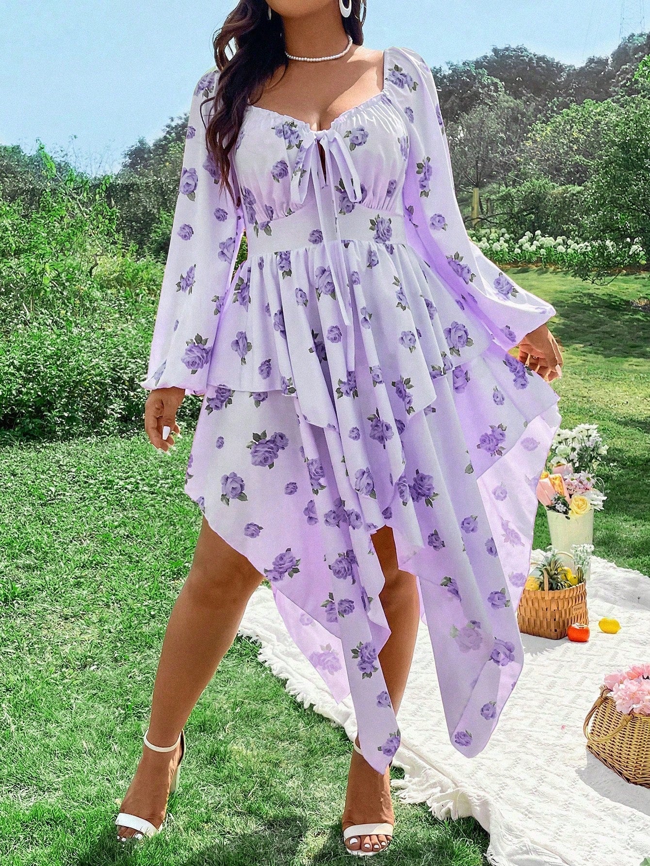 Vestido  Floral Frente Assimétrica Plus Size