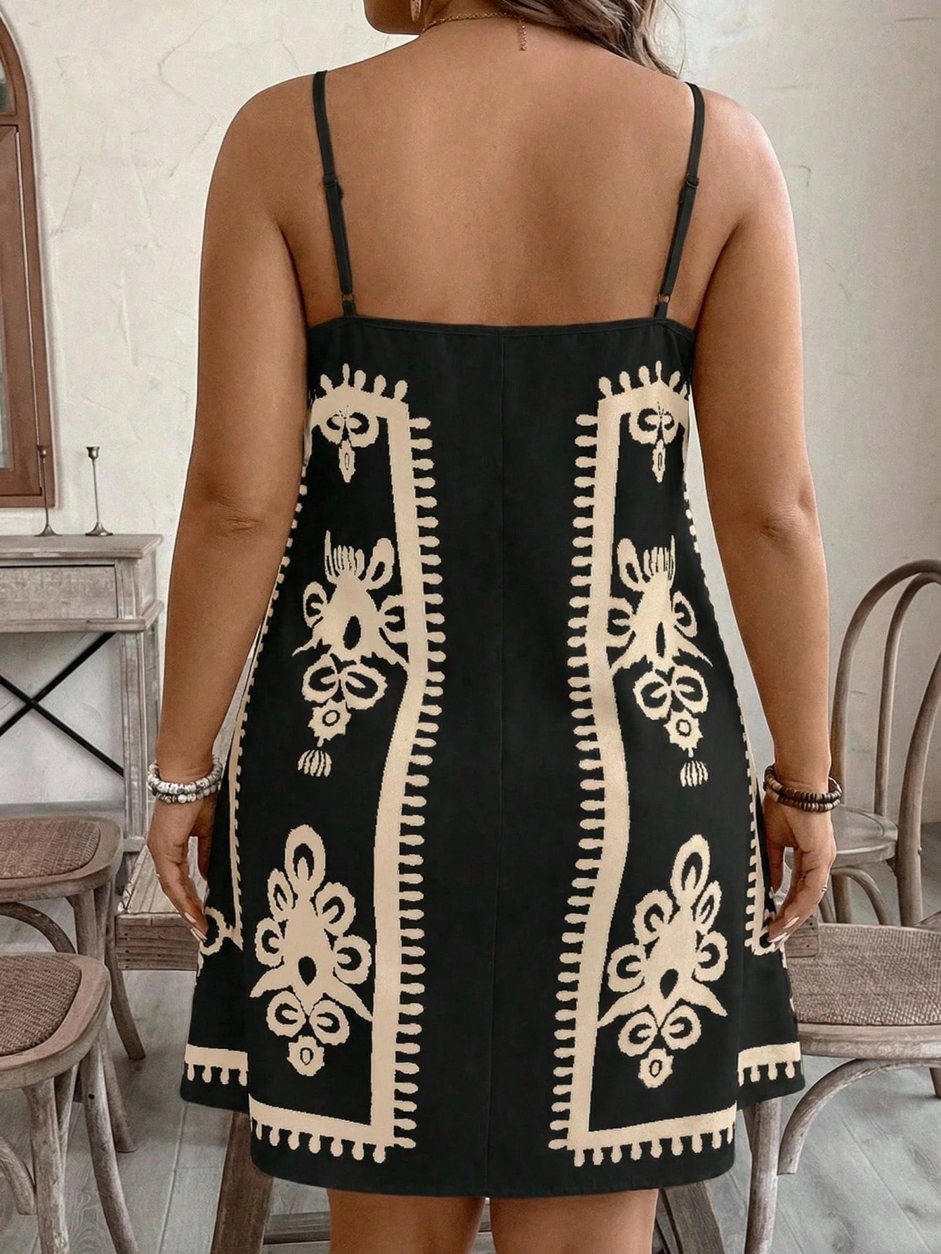 Vestido Plus Size Vértice Alba