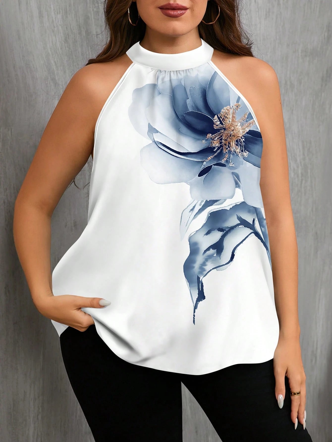 Blusa Blue Garden Elegance Plus Size