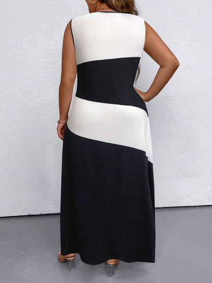 Vestido Plus Size Élan Contrast